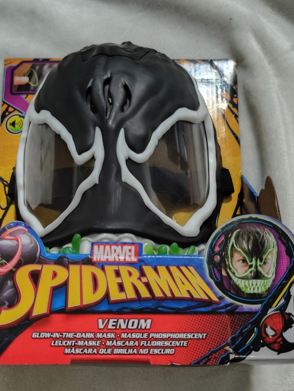 Marvel Venom Glow-In-The-Dark Mask - Black & White
